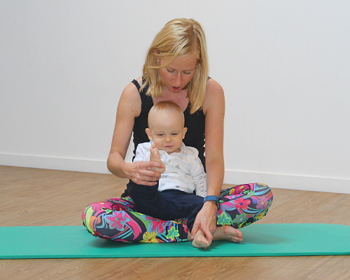 Baby en ouder yoga bij Santé Magic te Leuven